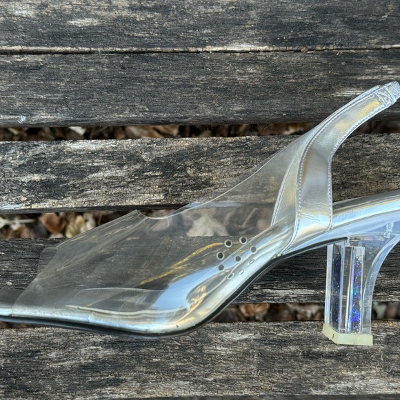 Vintage Lucite Heel Clear Plastic Vamp Slingback Shoes - Size 8 - Picture 6 of 7
